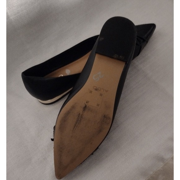 Aldo Shoes Women's 8 Black Ballet Flats Pointed Toe Bow Patent Leather - Picture 4 of 5